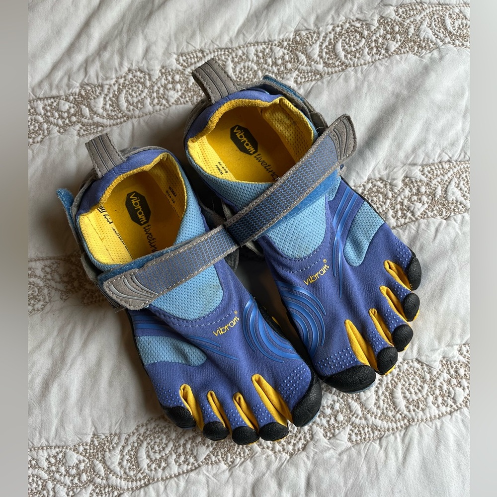 GUC Vibram Five Fingers Running Shoes